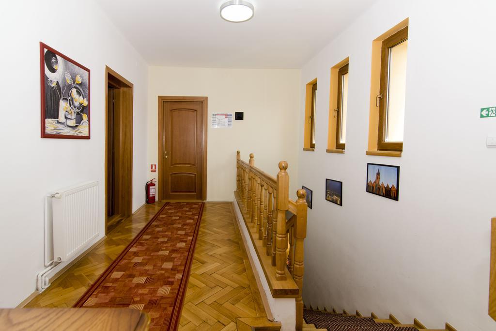 Pension Alexia Sibiu Exteriör bild