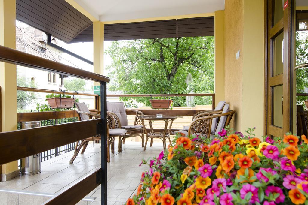 Pension Alexia Sibiu Exteriör bild