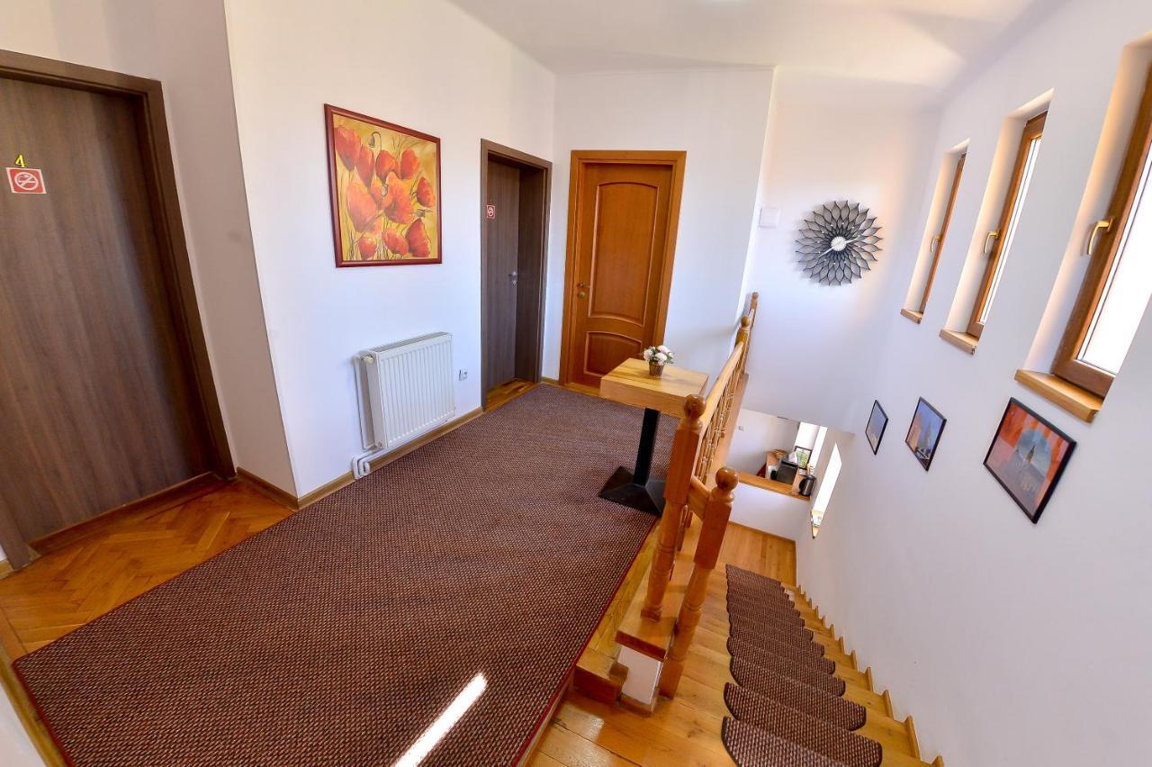 Pension Alexia Sibiu Exteriör bild