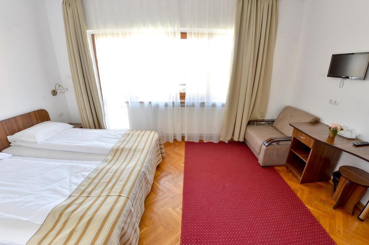 Pension Alexia Sibiu Exteriör bild