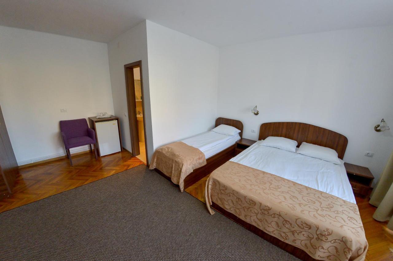 Pension Alexia Sibiu Exteriör bild