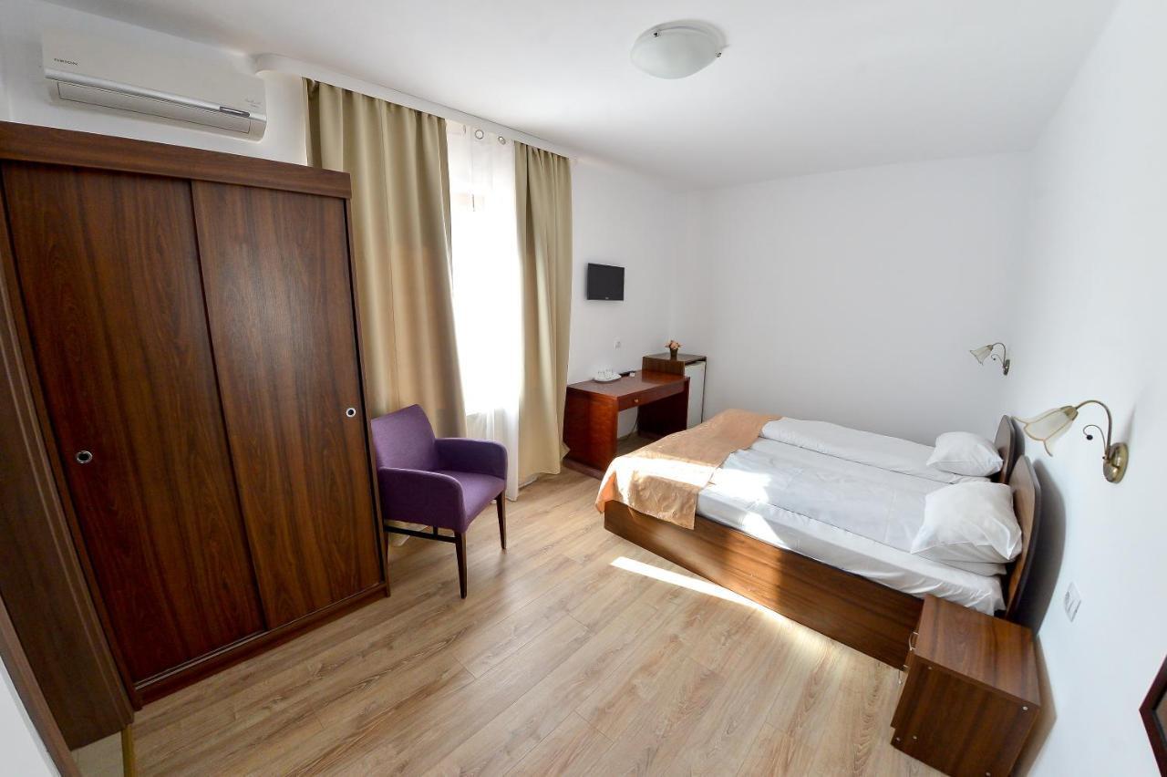 Pension Alexia Sibiu Exteriör bild