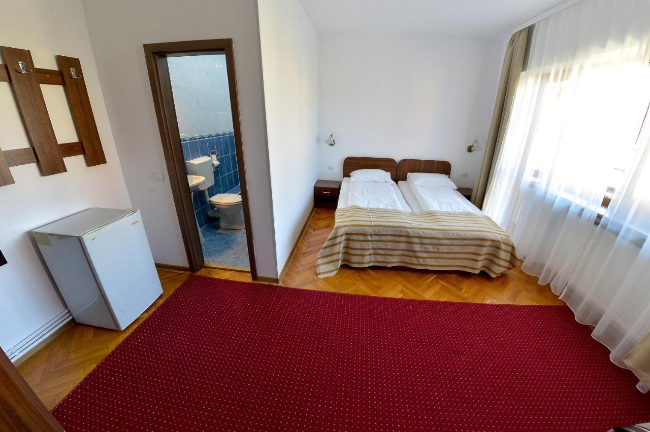 Pension Alexia Sibiu Exteriör bild